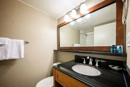 Tantalus Resort Lodge Whistler