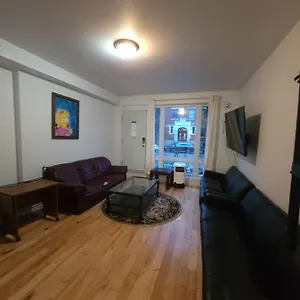 Full Kitchen - High Speed Internet - Beautiful Room Homestay Montreal