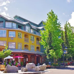 Town Plaza By Mountainview Apartment